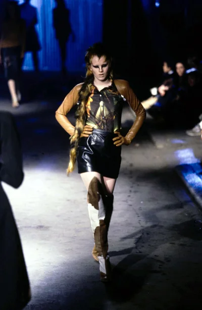 Look 28